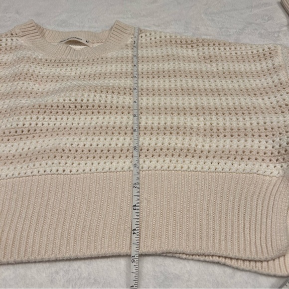 Moon & Madison‎ off-white/cream open knit cropped sweater Size Medium - Picture 6 of 9